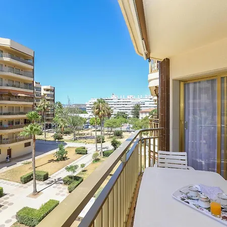 Front Beach - Dona Sofia, * فوينخيرولا