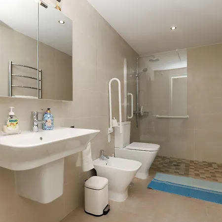 Appartement Front Beach - Dona Sofia, *