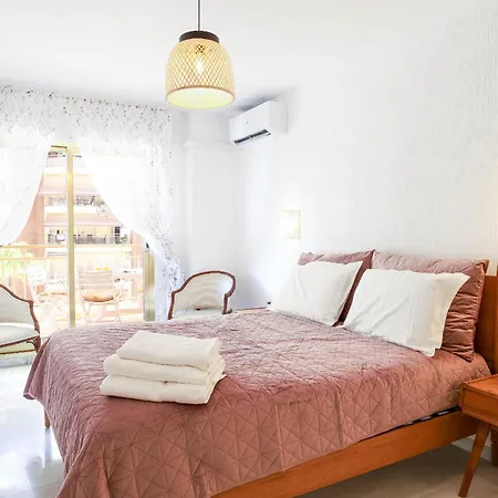 Front Beach - Dona Sofia,